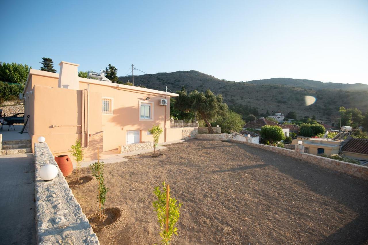 Panorama Country Residence Tzitzifés Exterior photo