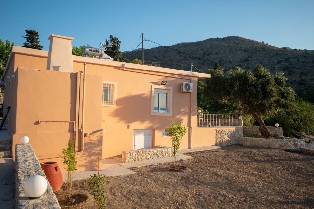 Panorama Country Residence Tzitzifés Exterior photo